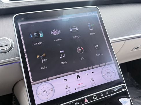 Used 2022 Mercedes-Benz S 580 4MATIC Sedan w/ AMG Line Package image 63