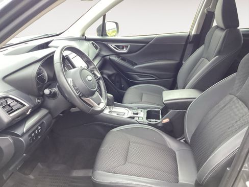 Certified 2023 Subaru Forester Premium image 9