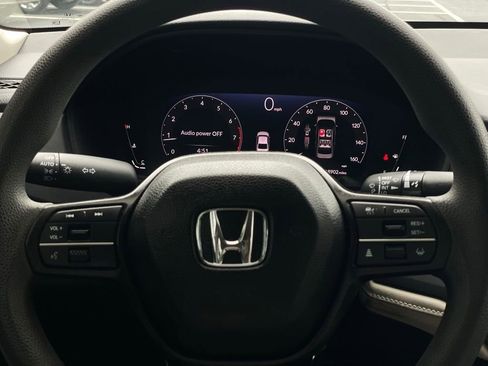 Certified 2025 Honda Accord LX image 12