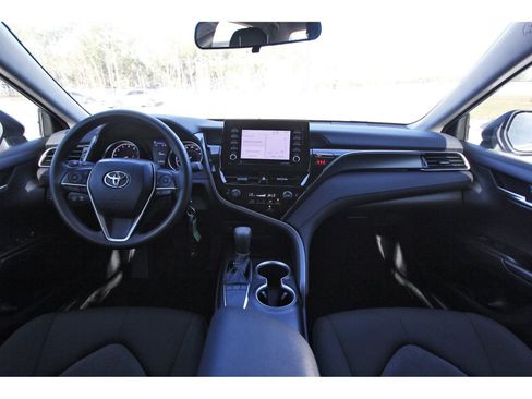 Used 2023 Toyota Camry LE image 12