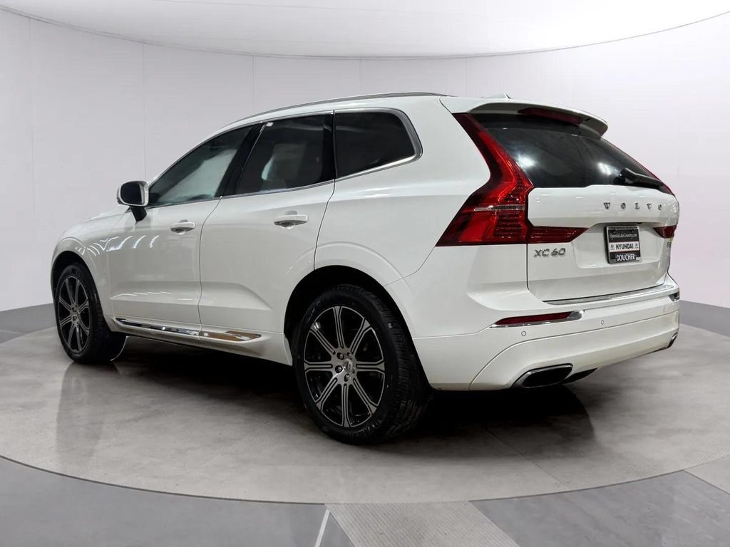 Used 2020 Volvo XC60 T5 Inscription w/ Protection Package AWD/4WD image 5