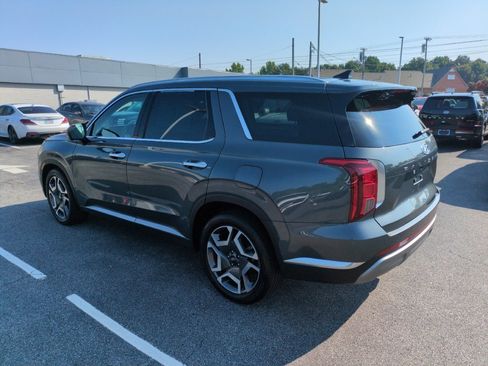 Used 2024 Hyundai Palisade Limited FWD image 6