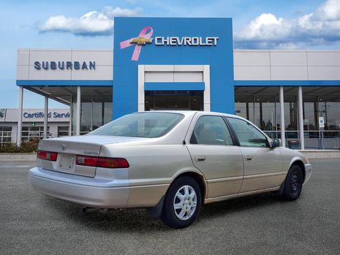Used 1999 Toyota Camry FWD image 4