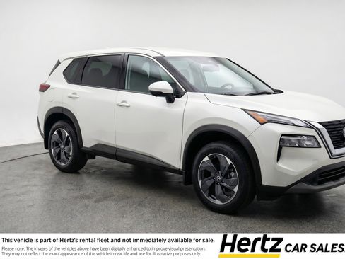Used 2025 Nissan Rogue SV image 1