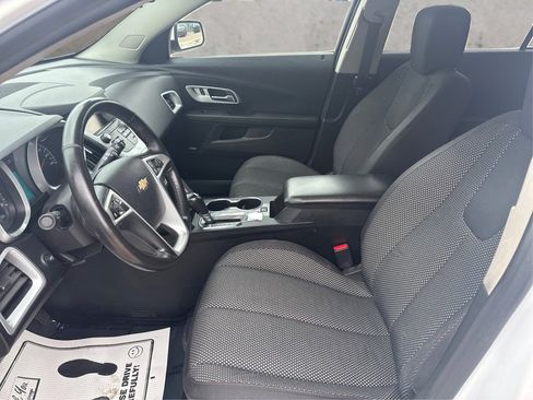 Used 2017 Chevrolet Equinox LT FWD image 11