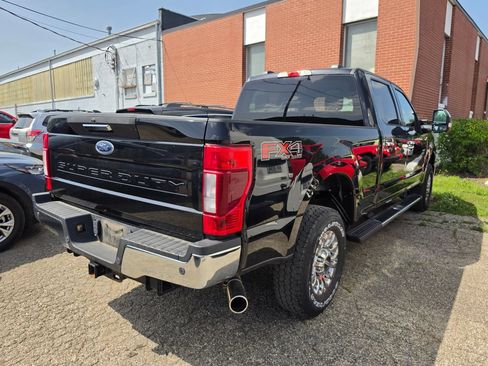 Used 2021 Ford F250 XLT w/ XLT Premium Package AWD/4WD image 2