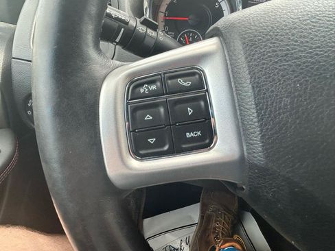 Used 2017 Dodge Grand Caravan GT FWD image 17