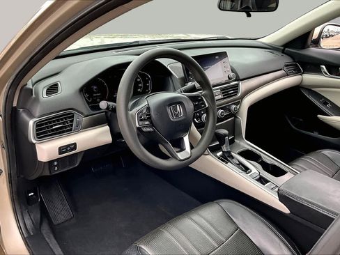 Used 2020 Honda Accord LX image 17