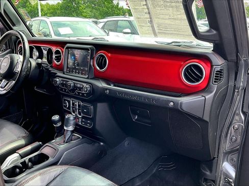 Used 2019 Jeep Wrangler Unlimited Rubicon AWD/4WD image 15