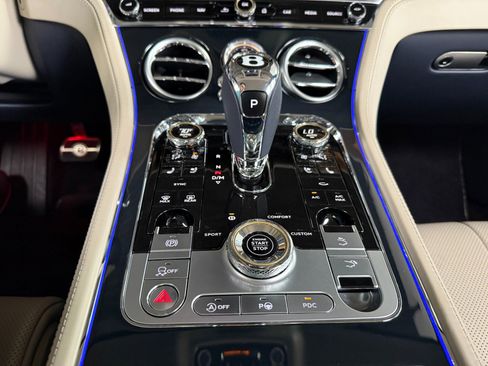 Used 2020 Bentley Continental GT V8 AWD/4WD image 33