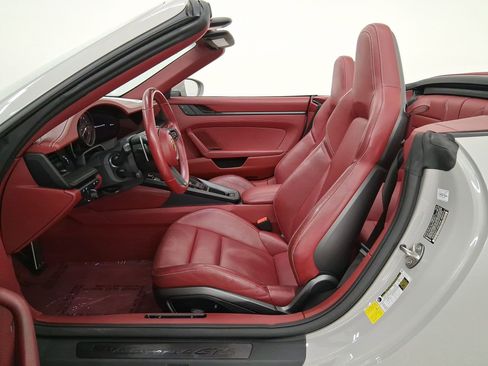 Certified 2022 Porsche 911 Carrera 4 GTS image 5