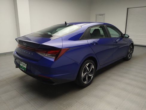 Used 2023 Hyundai Elantra SEL w/ Convenience Package FWD image 9