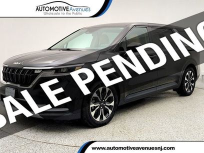 Used 2024 Kia Carnival EX