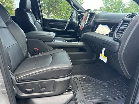 New 2026 RAM 2500 Limited AWD/4WD image 13