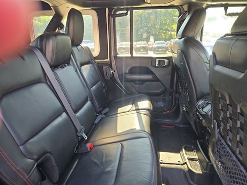 Used 2018 Jeep Wrangler Unlimited Rubicon AWD/4WD image 24