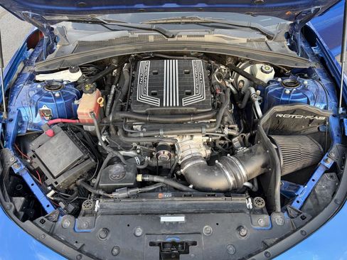 Used 2018 Chevrolet Camaro ZL1 image 17