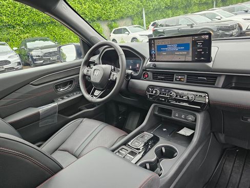 New 2026 Honda Pilot Black Edition image 10