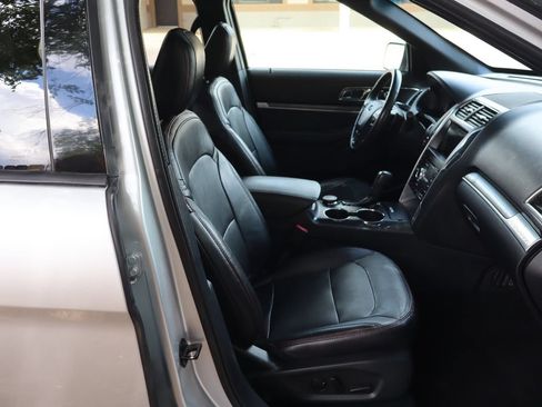 Used 2019 Ford Explorer Sport AWD/4WD image 24