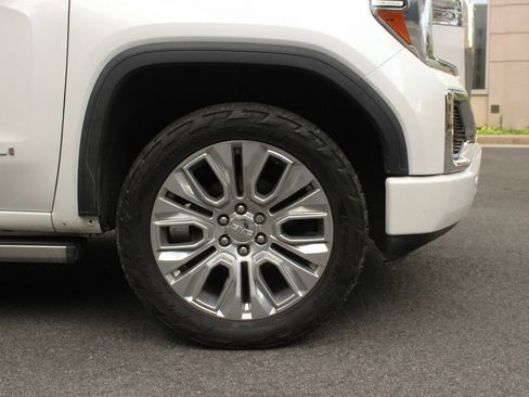 Used 2020 GMC Sierra 1500 Denali w/ Denali Ultimate Package AWD/4WD image 4