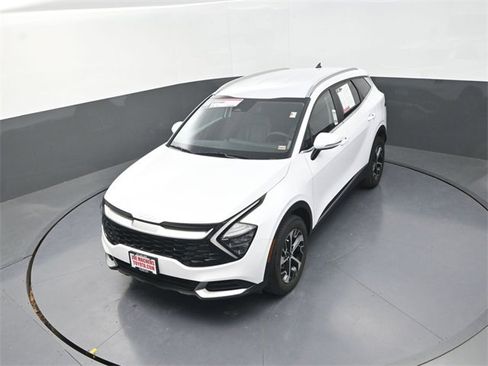 Used 2023 Kia Sportage EX image 21