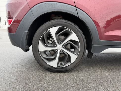 Used 2017 Hyundai Tucson Limited w/ Limited Ultimate Package 03 FWD image 9