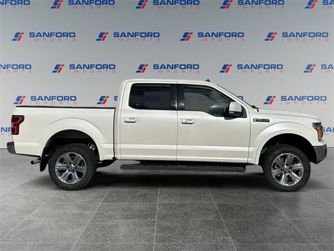 Used 2019 Ford F150 Lariat w/ Trailer Tow Package image 6