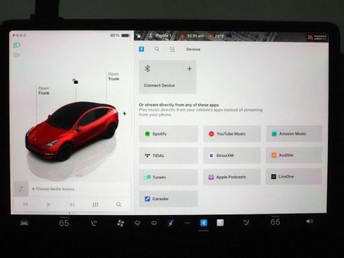 Used 2023 Tesla Model Y Performance image 35