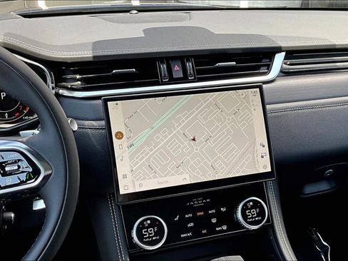 New 2026 Jaguar F-PACE R-Dynamic S AWD/4WD image 7