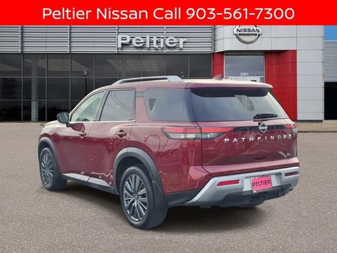 Certified 2025 Nissan Pathfinder SL w/ SL Premium Package FWD image 4