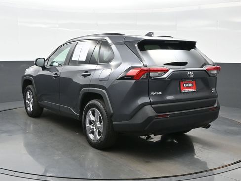 Used 2025 Toyota RAV4 XLE AWD/4WD image 4