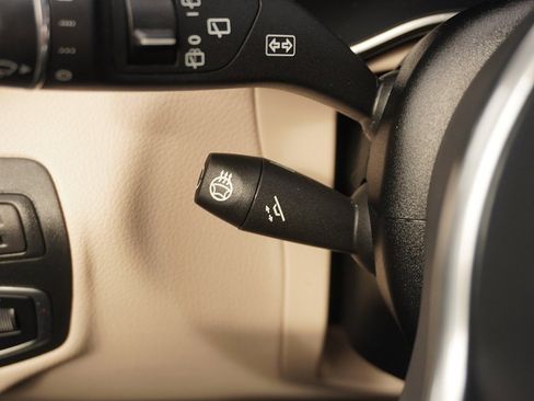 Used 2021 Mercedes-Benz GLC 300 4MATIC image 49