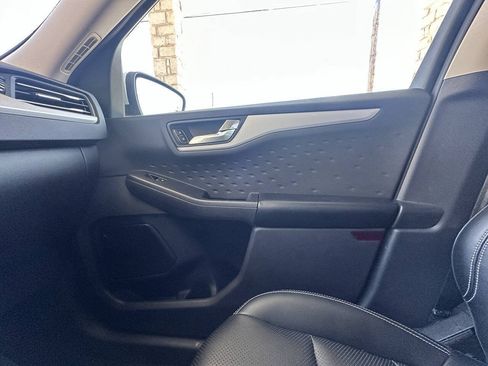Used 2020 Ford Escape SEL FWD image 37
