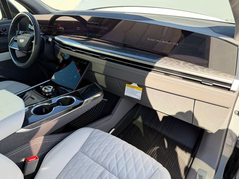 New 2026 Cadillac Escalade IQ Sport 1 image 30