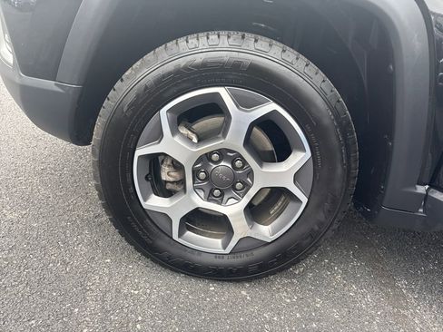 Used 2022 Jeep Compass Trailhawk image 26