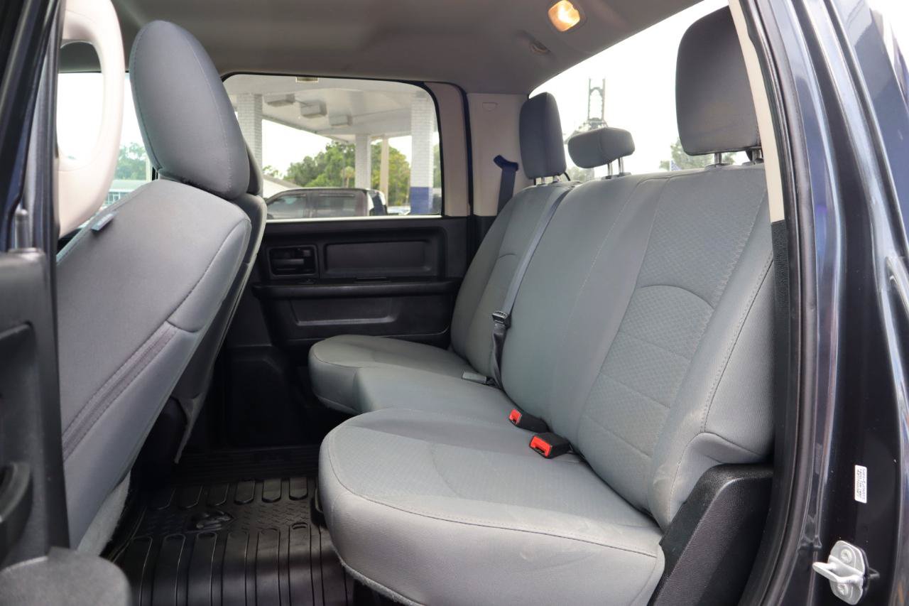 Used 2016 RAM 1500 Express RWD image 17