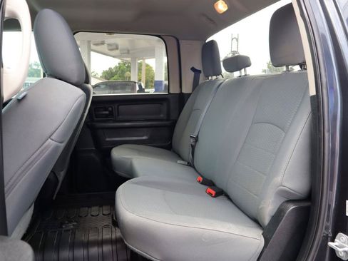 Used 2016 RAM 1500 Express RWD image 17
