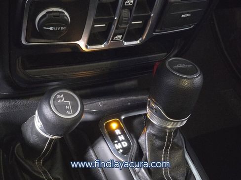 Used 2023 Jeep Gladiator Overland image 25