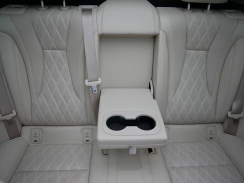 Used 2023 Buick Envision Avenir image 13