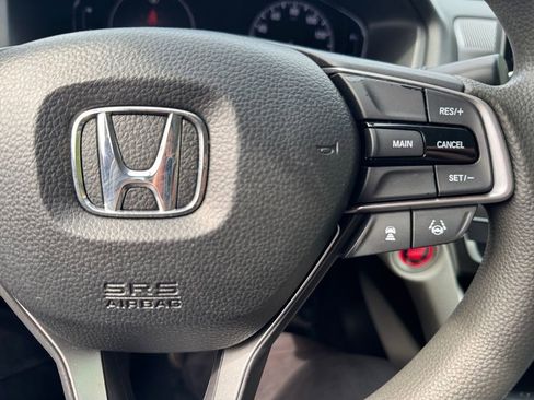 Used 2018 Honda Accord LX image 30