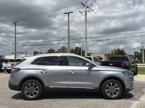 Used 2023 Lincoln Nautilus AWD w/ Premium Package image 3