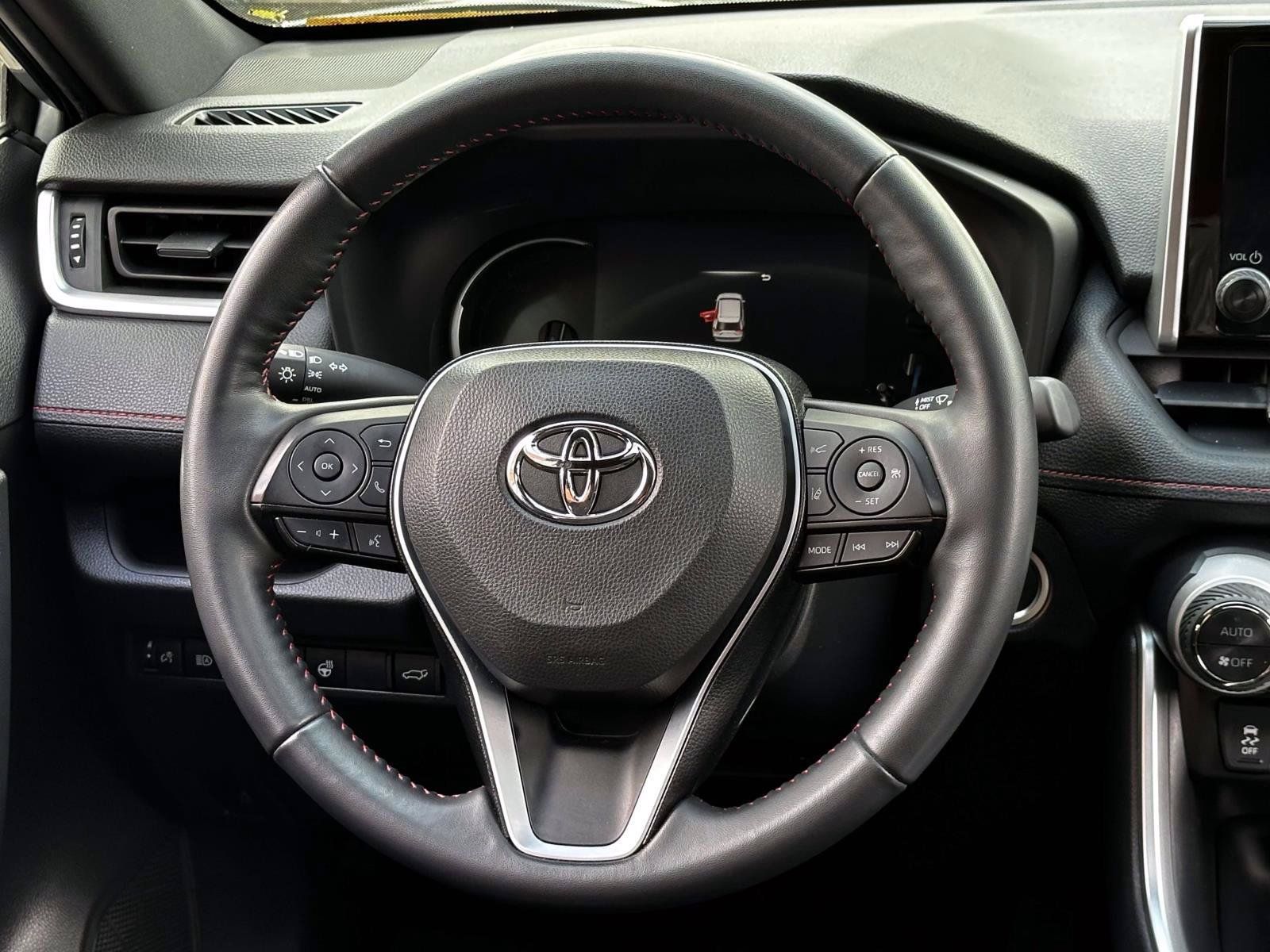 Used 2024 Toyota RAV4 SE w/ Weather & Moonroof Package AWD/4WD image 18