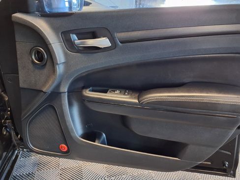 Used 2013 Chrysler 300 S w/ Luxury Group image 11