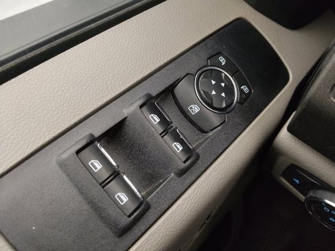 Used 2021 Ford F250 XL w/ Power Equipment Group image 27