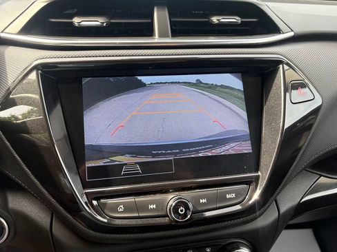 Used 2023 Chevrolet TrailBlazer LT w/ Convenience Package FWD image 4