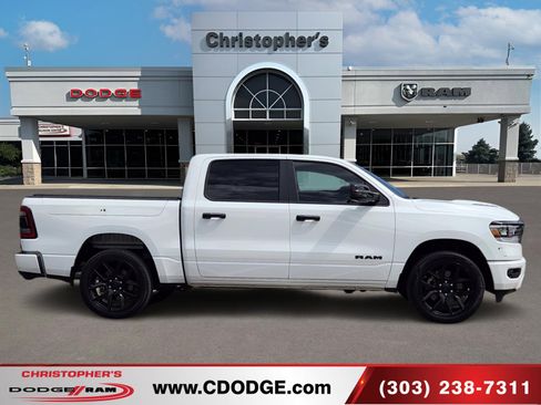 Used 2024 RAM 1500 Laramie AWD/4WD image 2