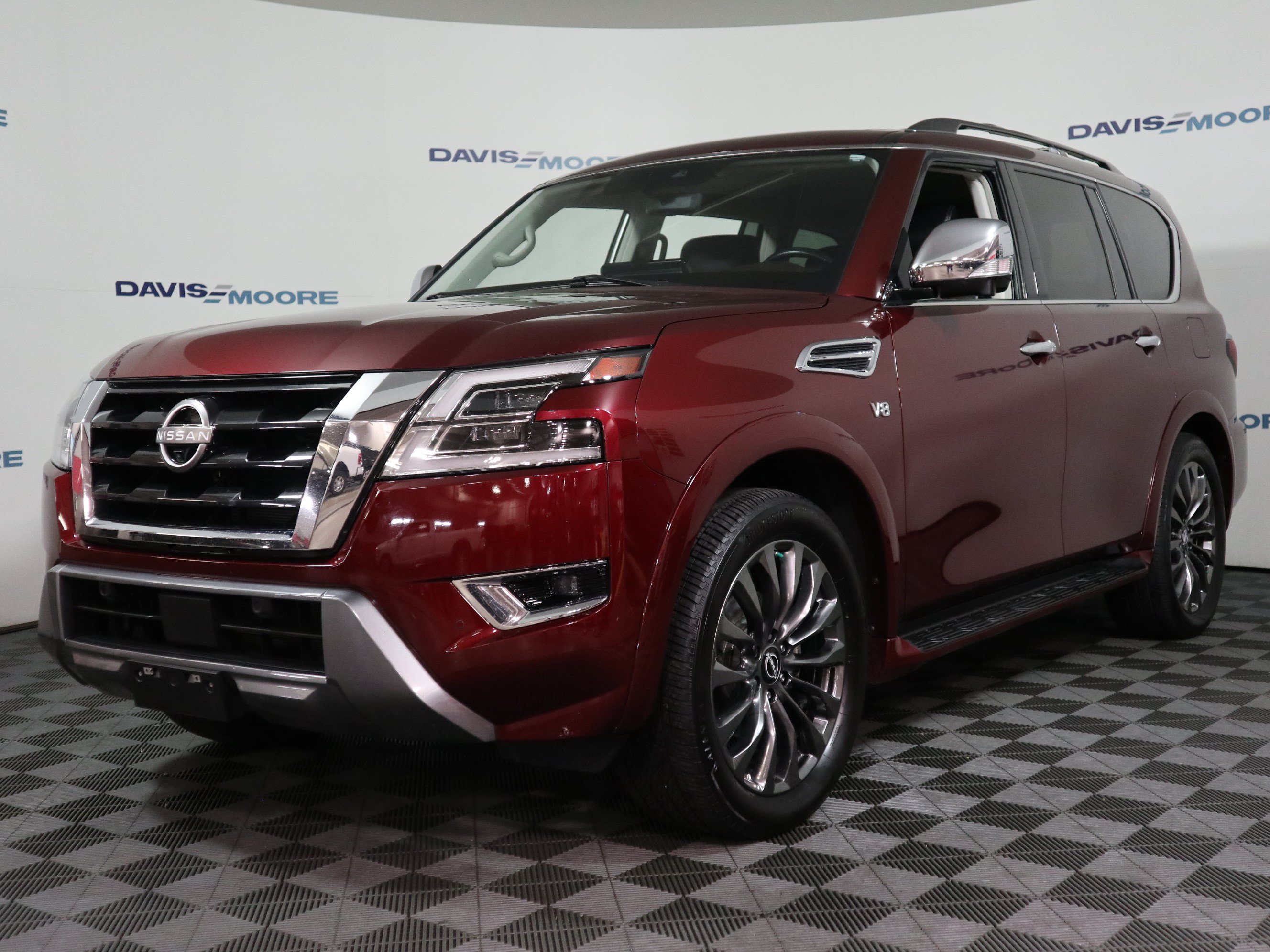 Used 2022 Nissan Armada Platinum w/ Captain's Chairs Package AWD/4WD image 12
