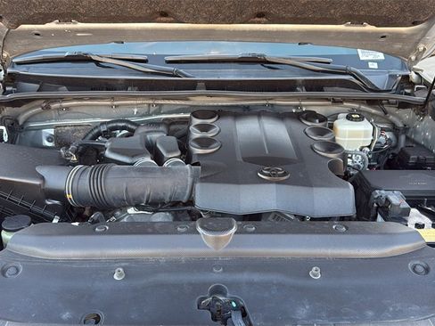 Used 2022 Toyota 4Runner SR5 image 35