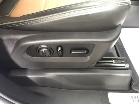 Used 2022 Chevrolet Silverado 2500 High Country w/ Safety Package II image 14