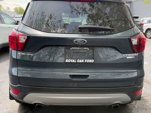 Certified 2019 Ford Escape Titanium AWD/4WD image 4