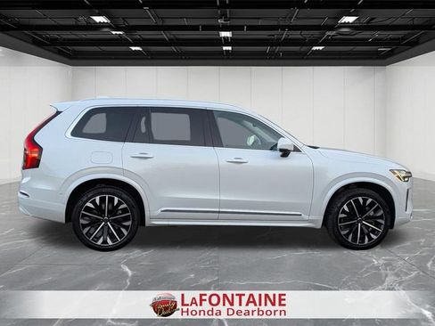 Used 2025 Volvo XC90 B6 Plus AWD/4WD image 6